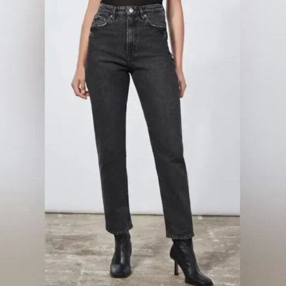 Zara Jeans Zara The 9s Mom Fit High Rise Black Denim Jeans Size 0